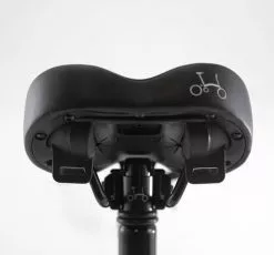 Brompton Satula – Musta -Polkupyörät Shop BROMPTON BLACK EDITION saddle 1