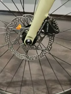 Pearl Gravel AL 400- Shimano GRX 400 2 X11 -Polkupyörät Shop IMG20211029134535 Bokeh scaled 1