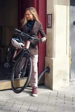 Riese & Muller UBN Seven Touring -Polkupyörät Shop Riese muller ubn seven touring kevyt sahkopyora 4 scaled 1