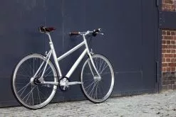 Schindelhauer Lotte 8-vaihteinen Naisten Pyörä -Kerman Valkoinen 10 Schindelhauer Lotte 8-vaihteinen Naisten Pyörä -Kerman Valkoinen -Polkupyörät Shop products Lotte 02