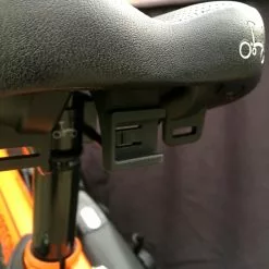 Cateye Rapid Mini Satulavalo Brompton Pyörään -Polkupyörät Shop products brompton cateye saddle mounted rear light