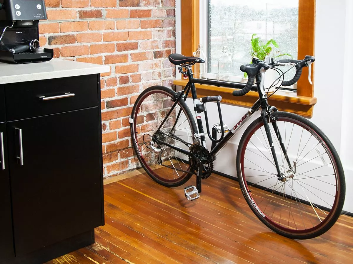 Clug Pyöräteline Hybrid – Valkoinen 3 Clug Pyöräteline Hybrid – Valkoinen - Image 3