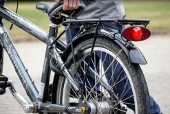 Reelight Nova Magneettivalo – Takavalo -Polkupyörät Shop reelight nova tavaratelinevalo