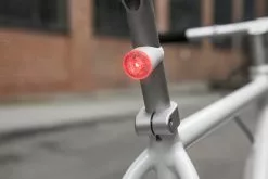 Reelight UGO Pyörän Valosarja Paristoilla -Polkupyörät Shop reelight ugo valkoinen etuvalo