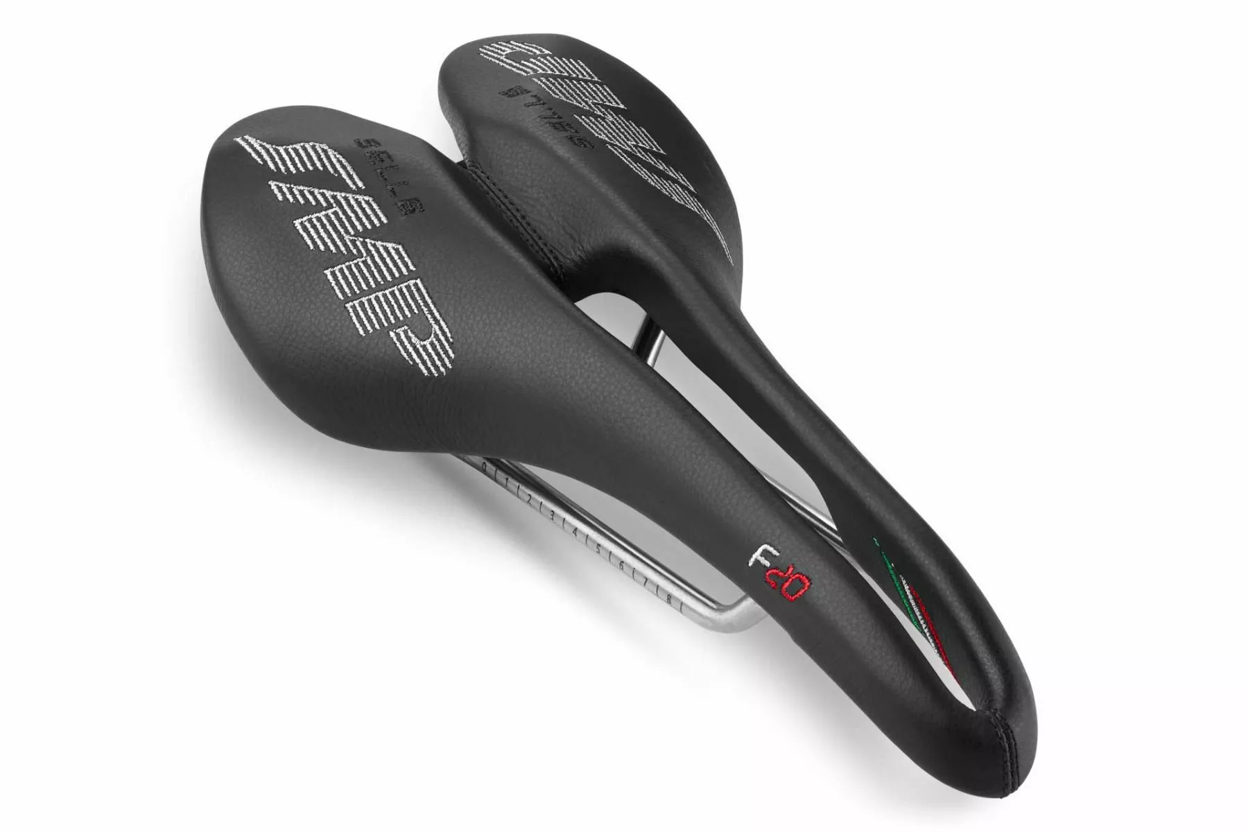 Selle SMP F20 Maantie Ja MTB Satula – Musta 4 Selle SMP F20 Maantie Ja MTB Satula – Musta - Image 4