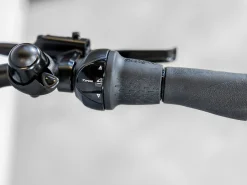 Trek District+ 3 Lowstep 500Wh- Battleship Blue Väri -Polkupyörät Shop trek sahkopyora shimano vaihteilla sininen